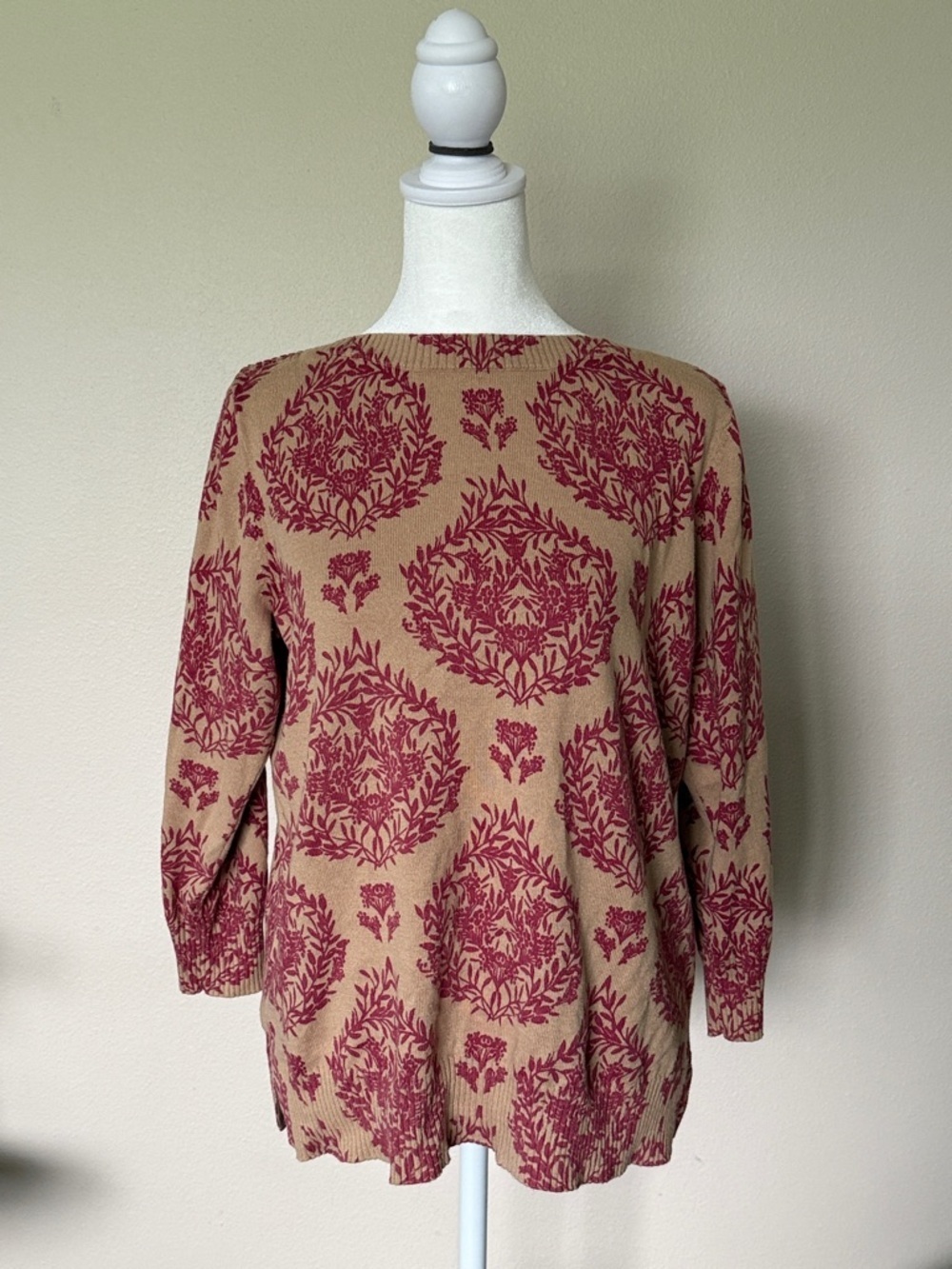 LOFT Tan and Fuscia Pink Patterned Lightweight Sweater, Size Large